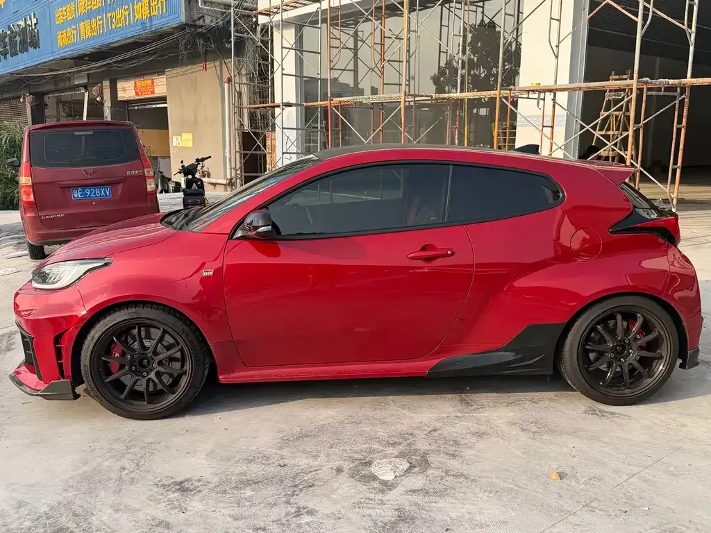 Toyota GR YARIS — фото 6