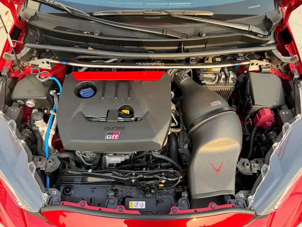 Toyota GR YARIS — фото 10