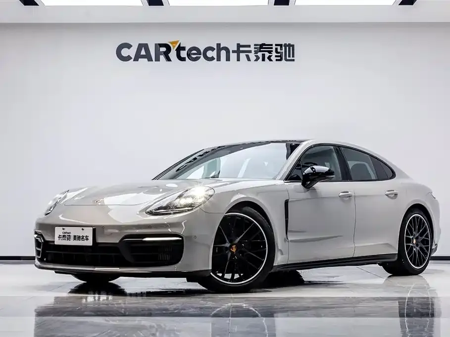 Porsche Panamera — фото 1