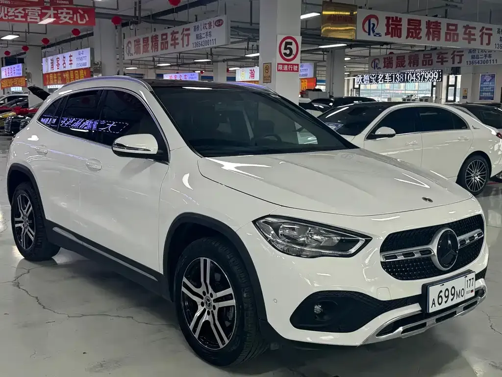 Mercedes-Benz GLA — фото 6