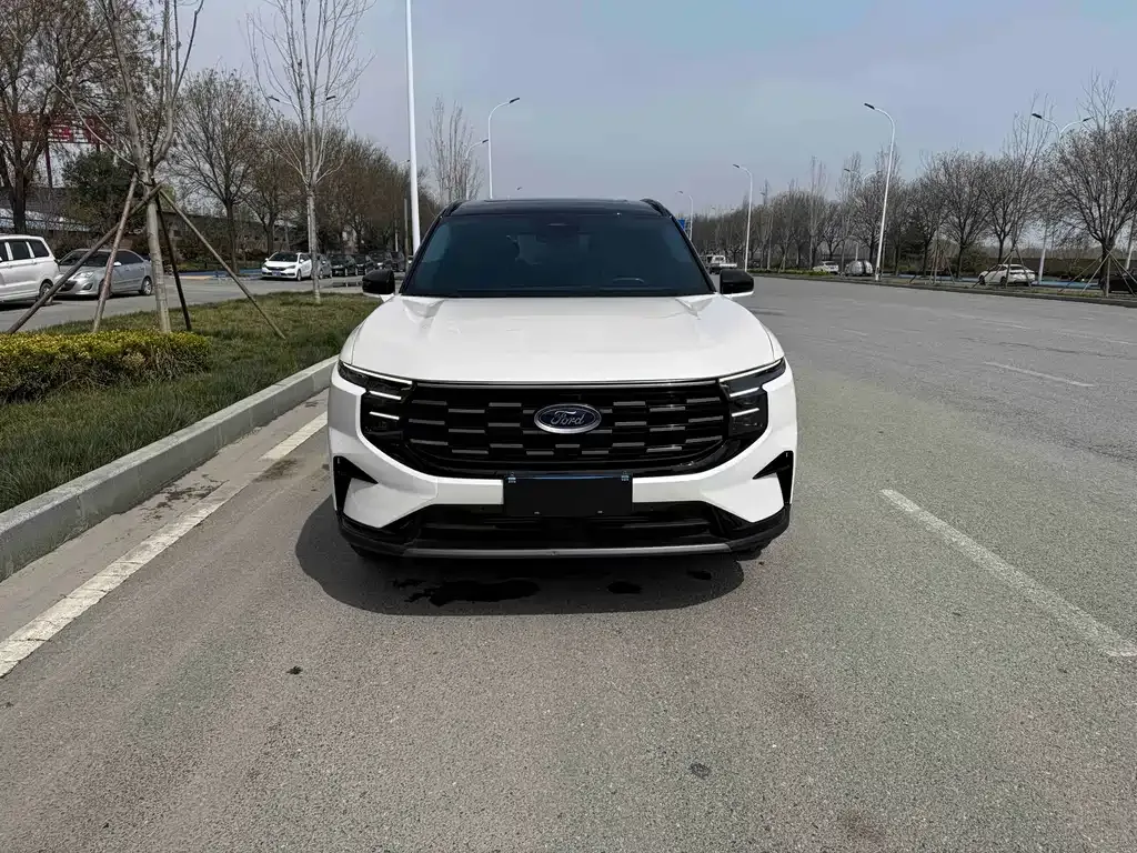 Ford Edge — фото 5