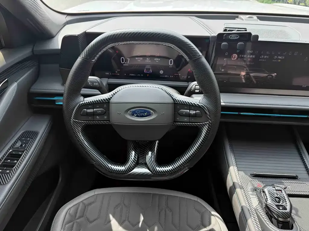 Ford Edge — фото 8