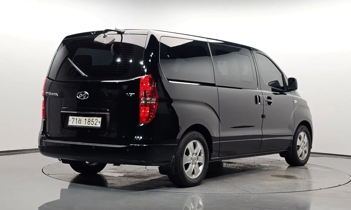 Hyundai Starex — фото 6
