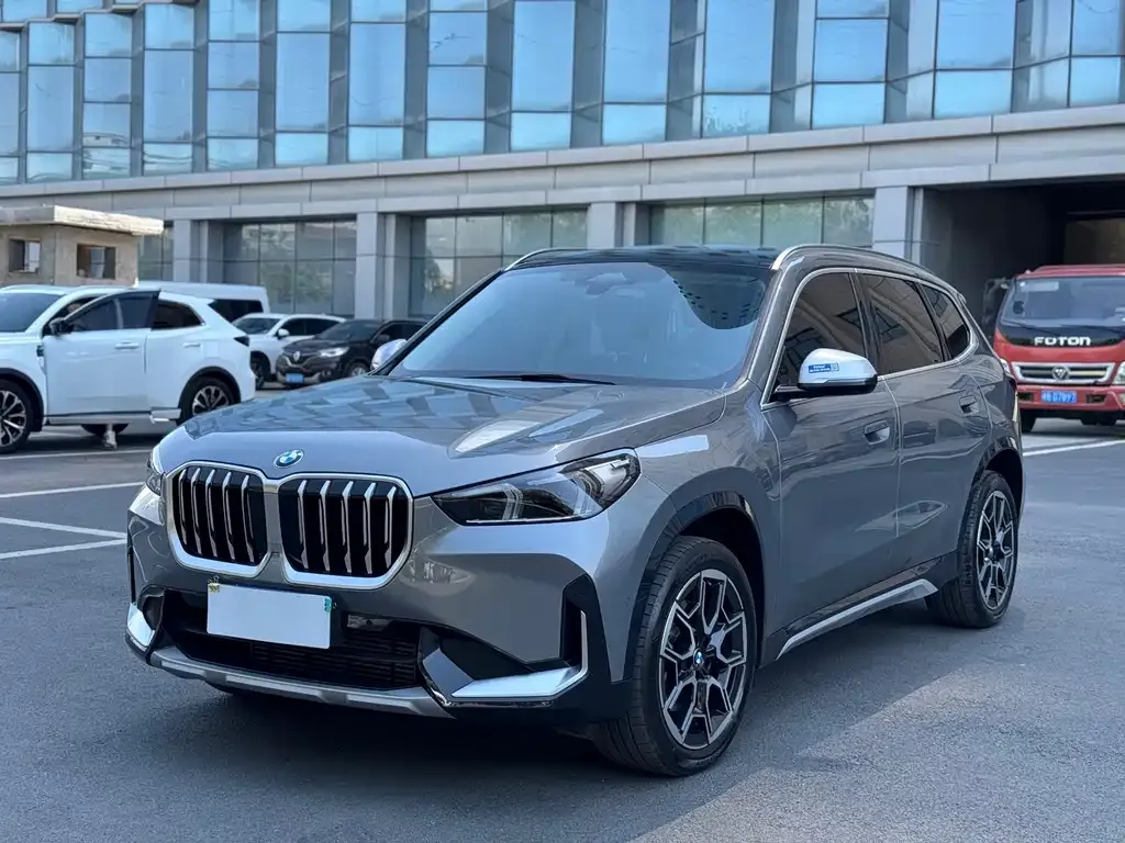 BMW X1 — фото 1