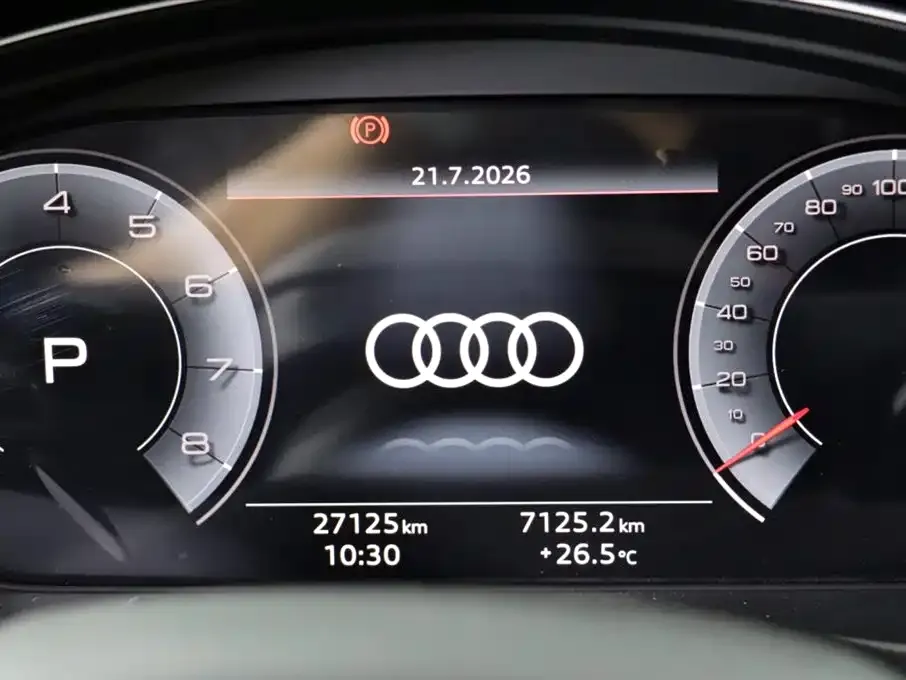 Audi Q5L Sportback — фото 4