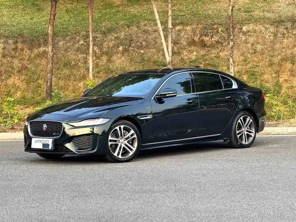 Jaguar XEL — фото 1