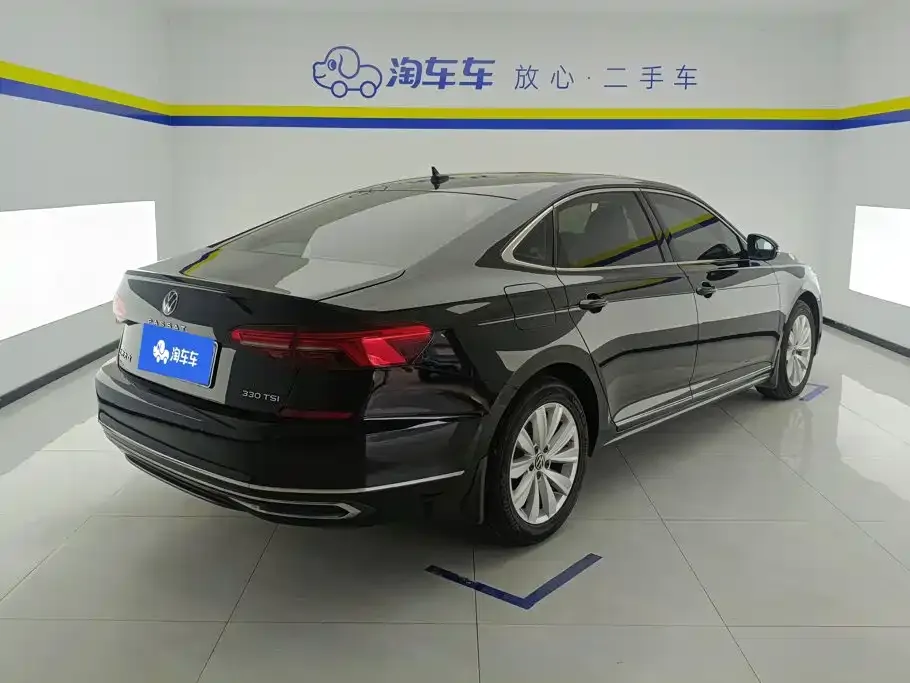 Volkswagen Passat — фото 8