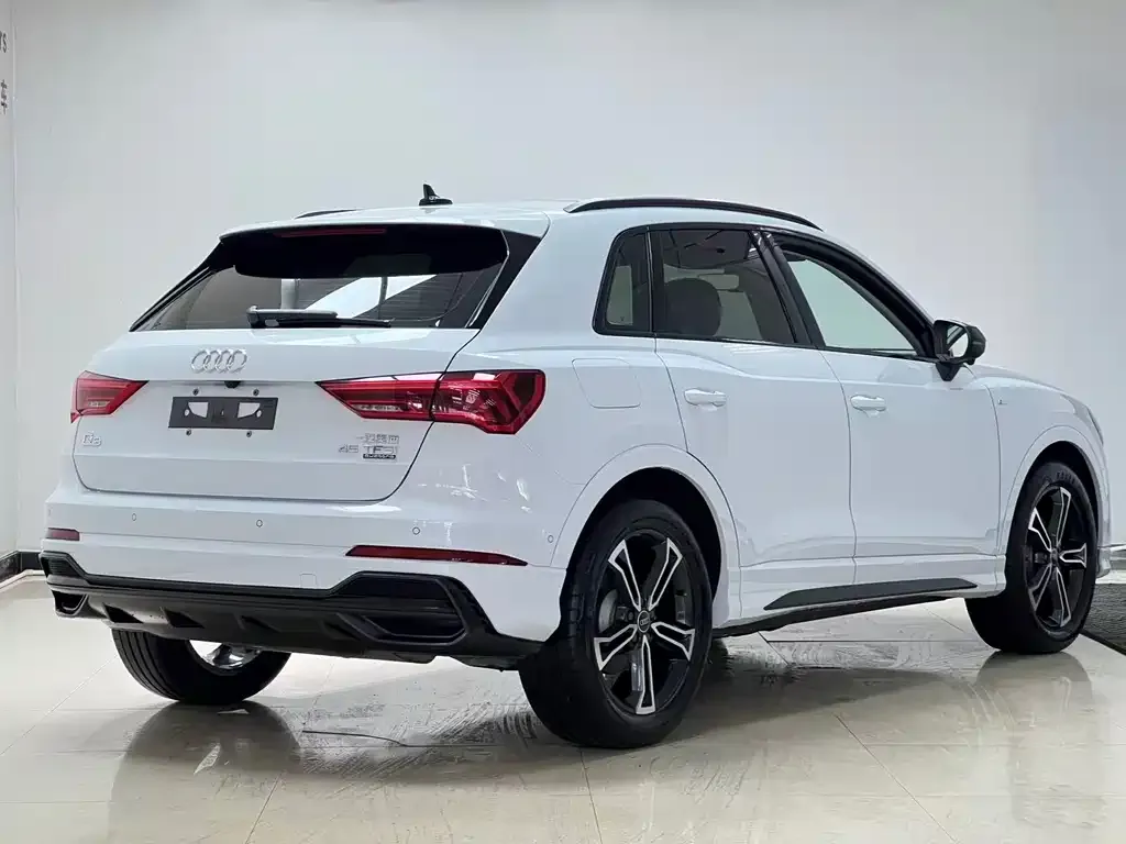 Audi Q3 — фото 3