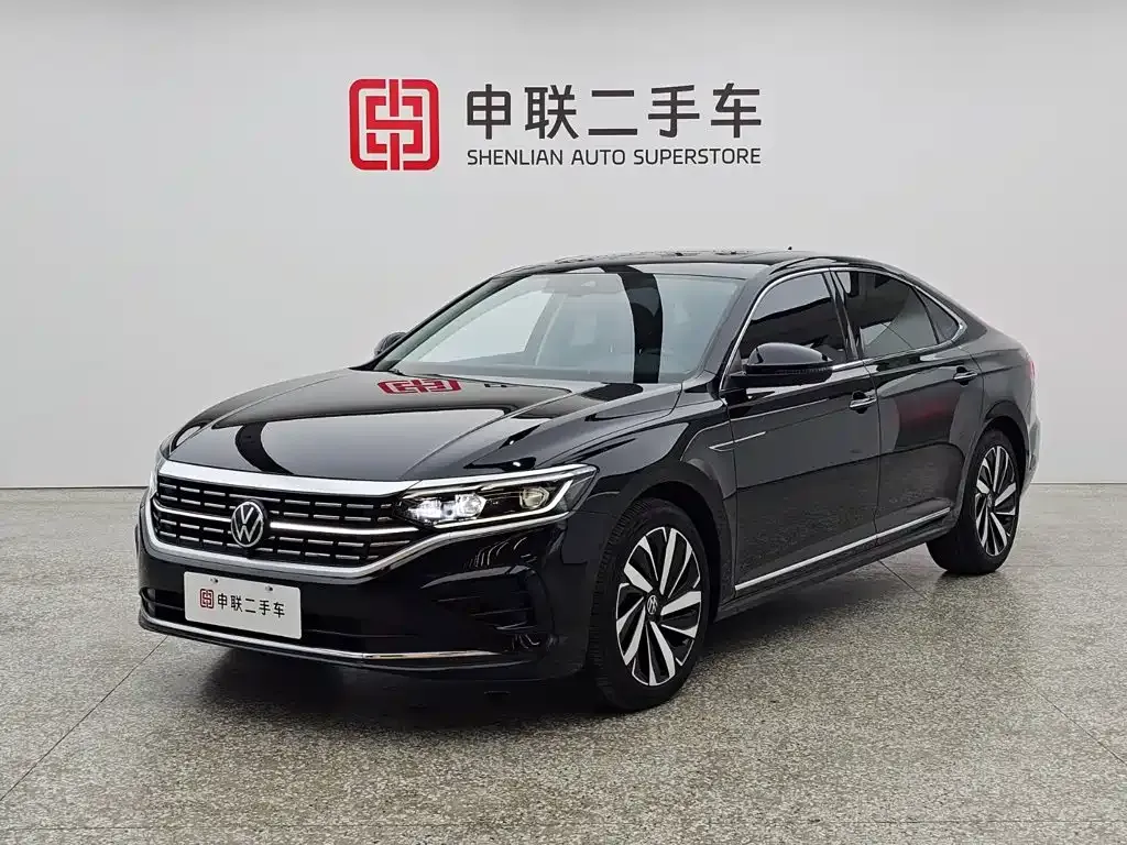 Volkswagen Passat — фото 1