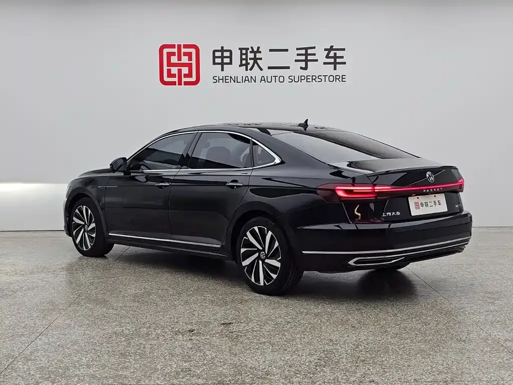 Volkswagen Passat — фото 9