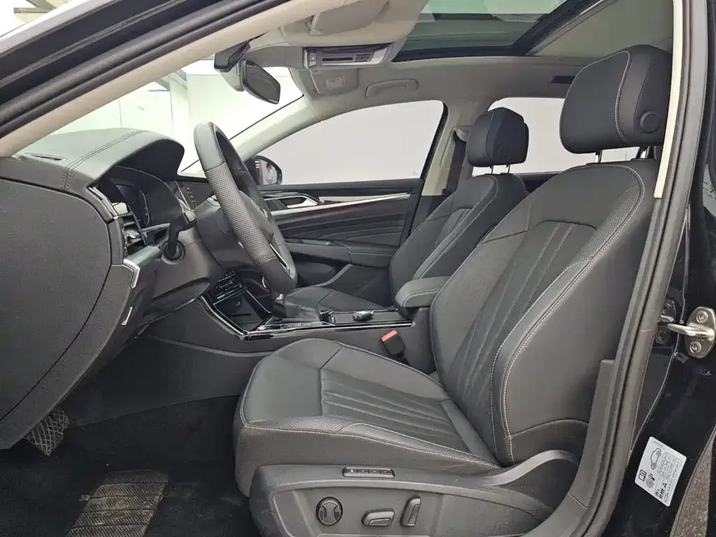 Volkswagen Passat — фото 6
