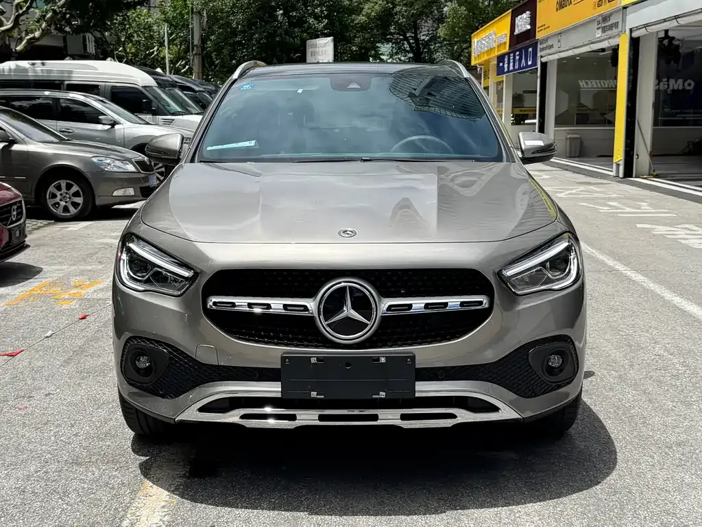 Mercedes-Benz GLA — фото 10