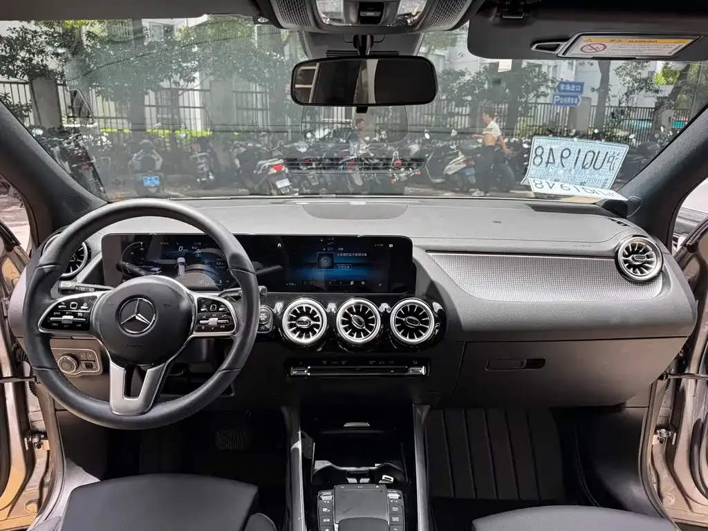 Mercedes-Benz GLA — фото 9