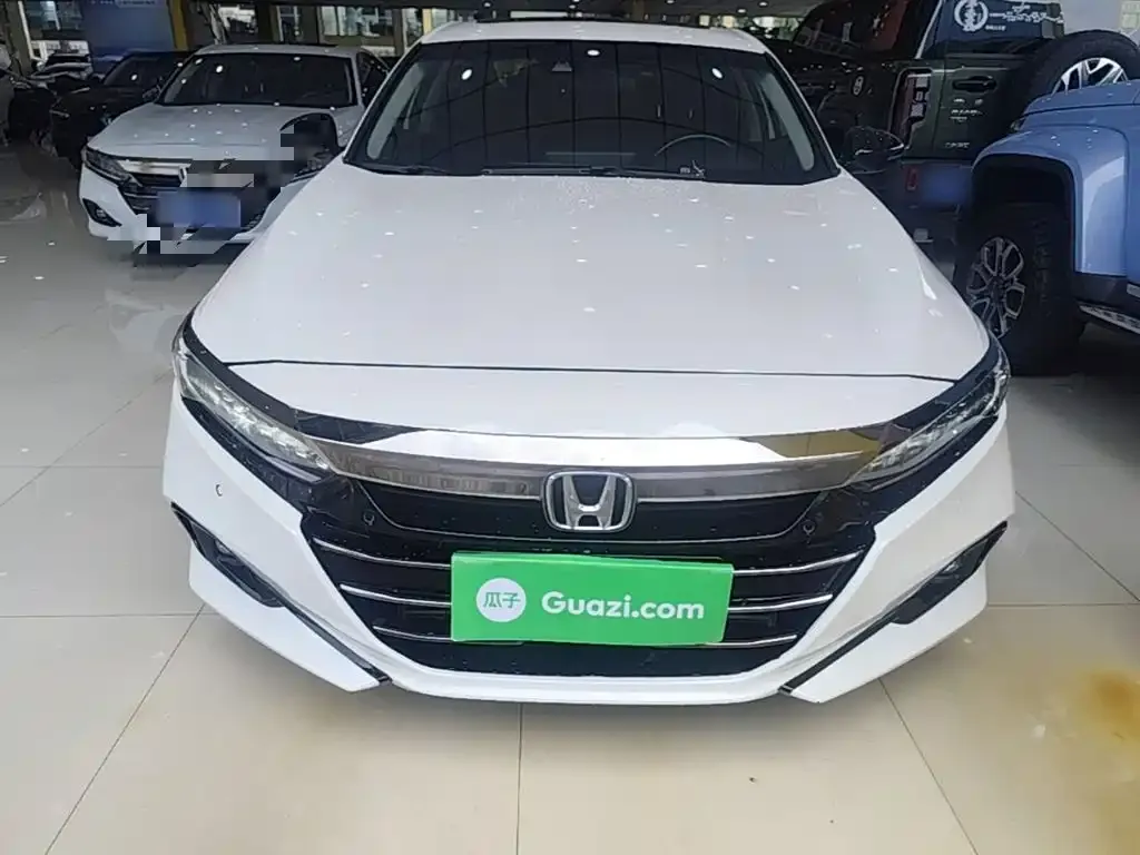 Honda Accord — фото 9