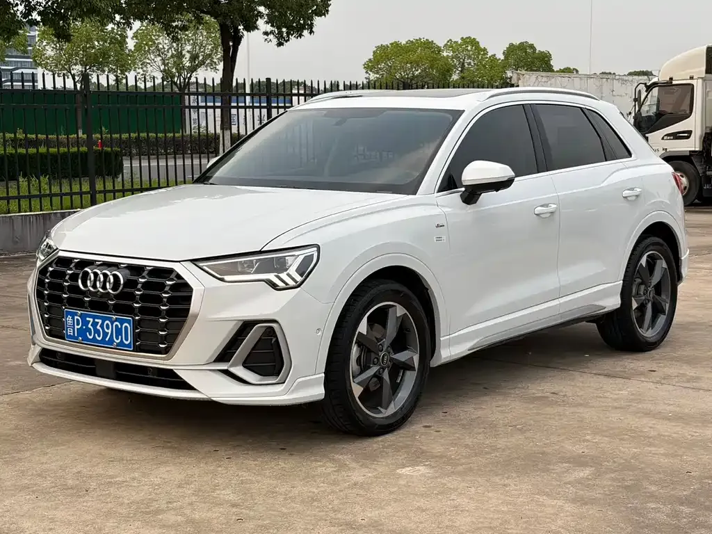 Audi Q3 — фото 7