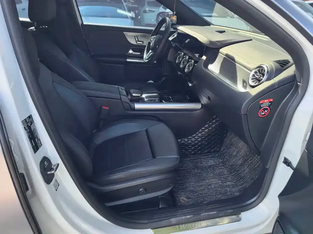 Mercedes-Benz GLA — фото 3