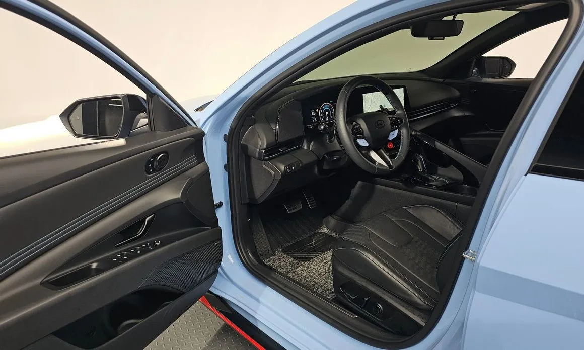 Hyundai AVANTE — фото 9