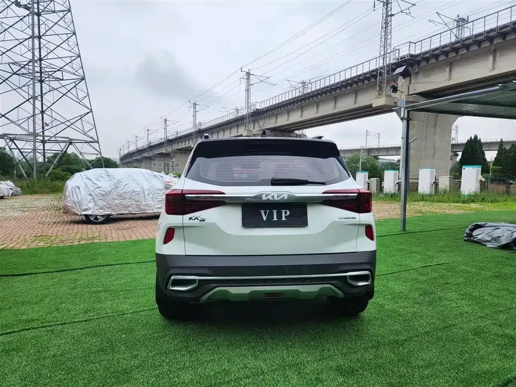 Kia KX3 — фото 3