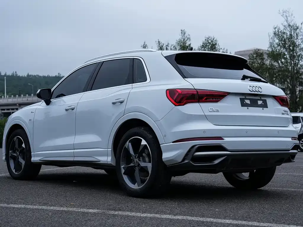 Audi Q3 — фото 4