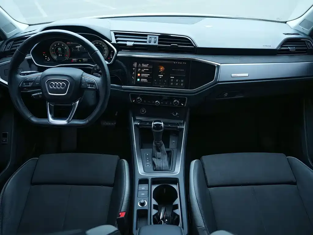 Audi Q3 — фото 3