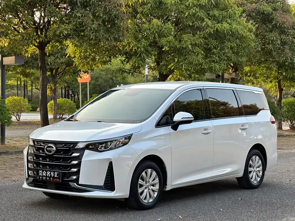 GAC Motor Trumpchi M6 — фото 1