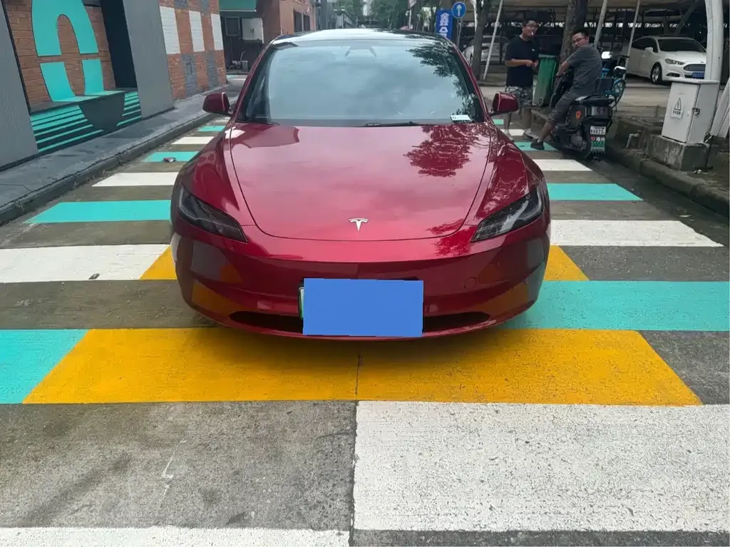 Tesla Model 3 — фото 6