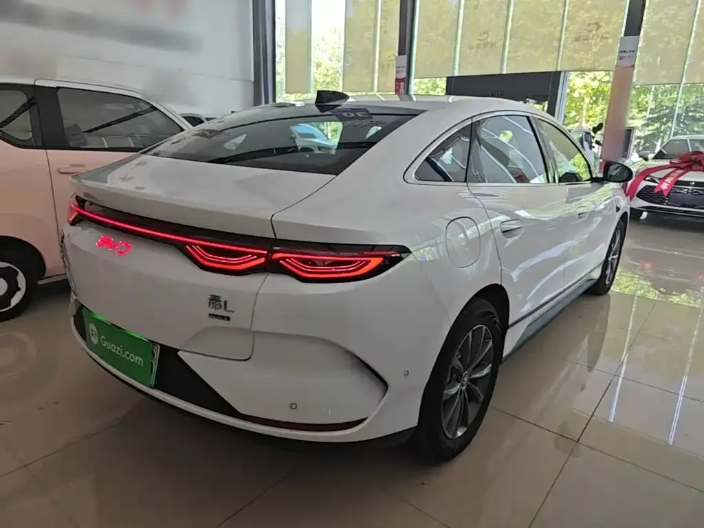 BYD Qin L — фото 2