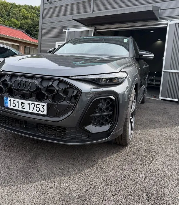 Audi Q5 2025 из KR, фото 9