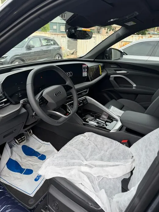 Audi Q5 2025 из KR, фото 4