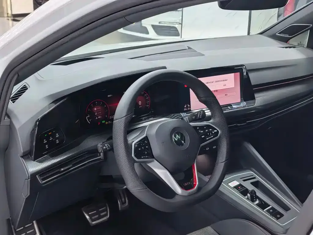 Volkswagen Golf GTI — фото 8