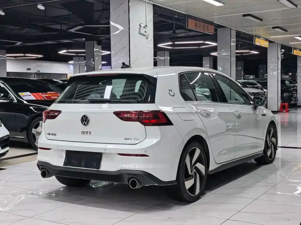 Volkswagen Golf GTI — фото 2
