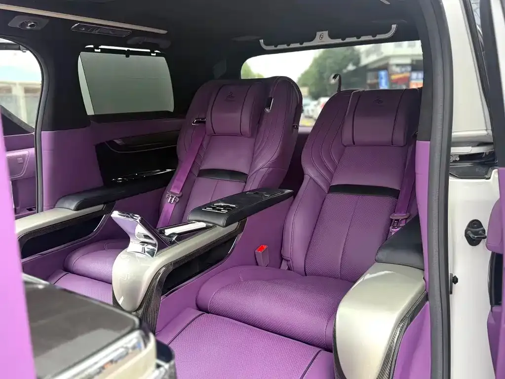 Toyota Alphard — фото 6