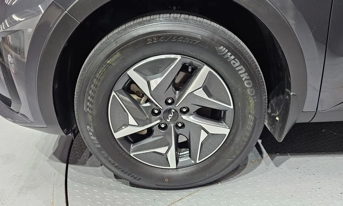 Kia Sorento — фото 9