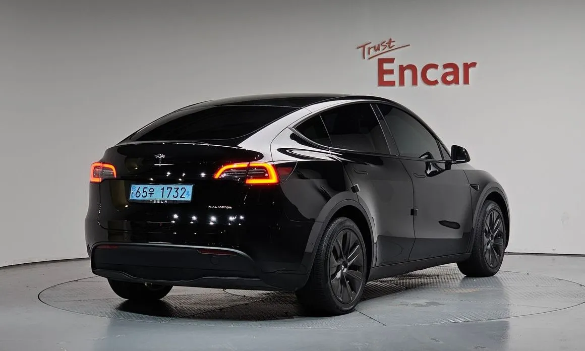 Tesla Model Y 2021 из KR, фото 8