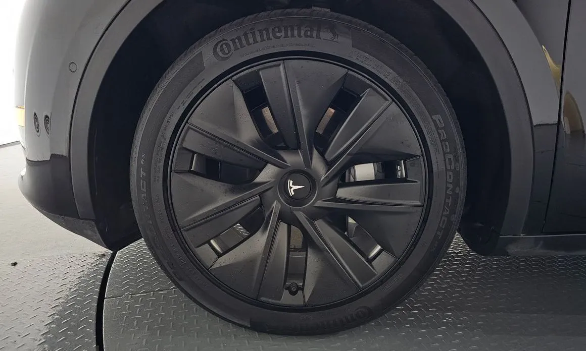 Tesla Model Y 2021 из KR, фото 7