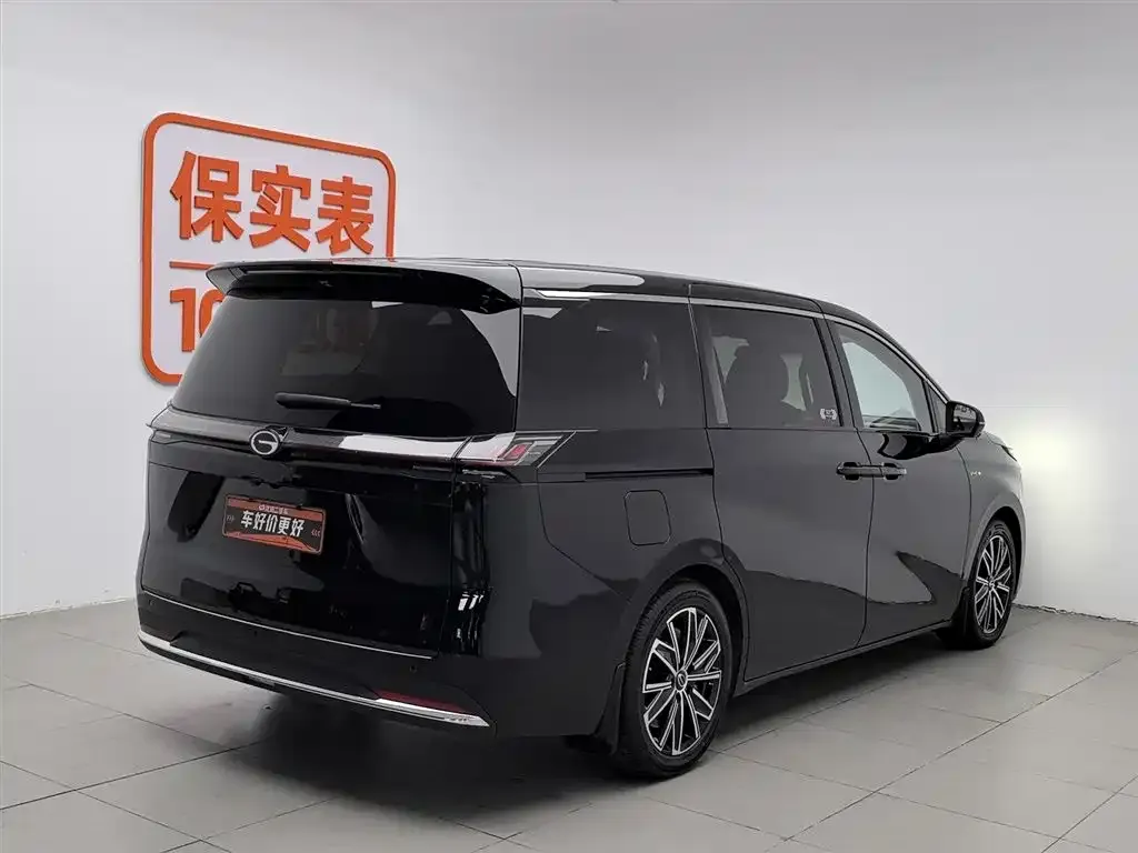 GAC Motor 传祺E8 PHEV — фото 4