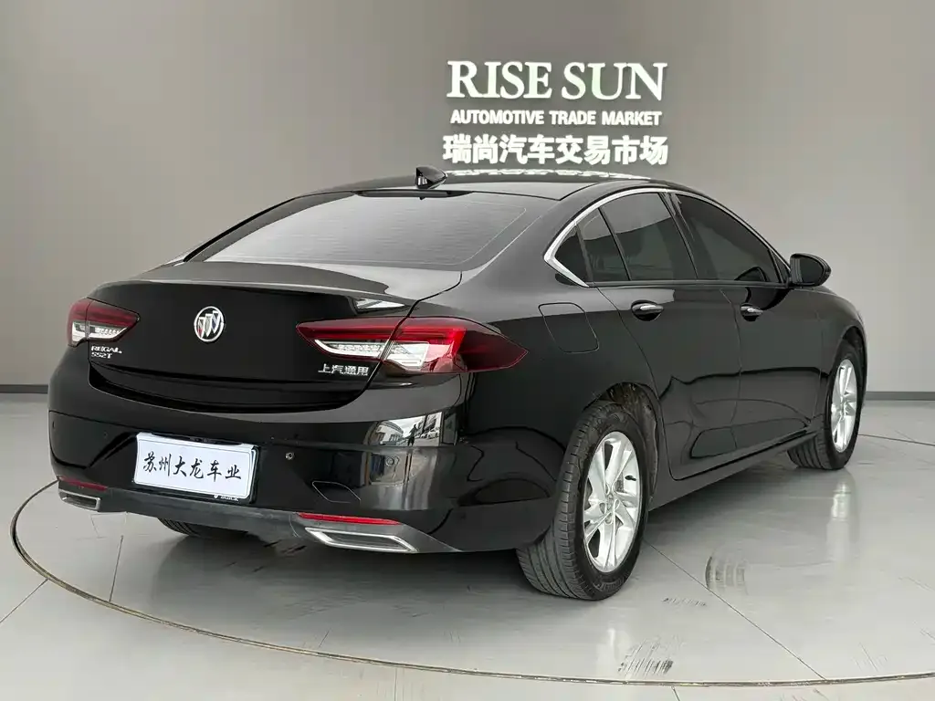 Buick Regal — фото 8