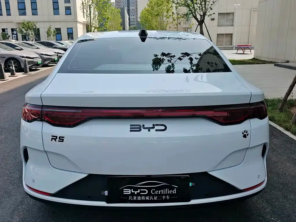 BYD Qin L — фото 4