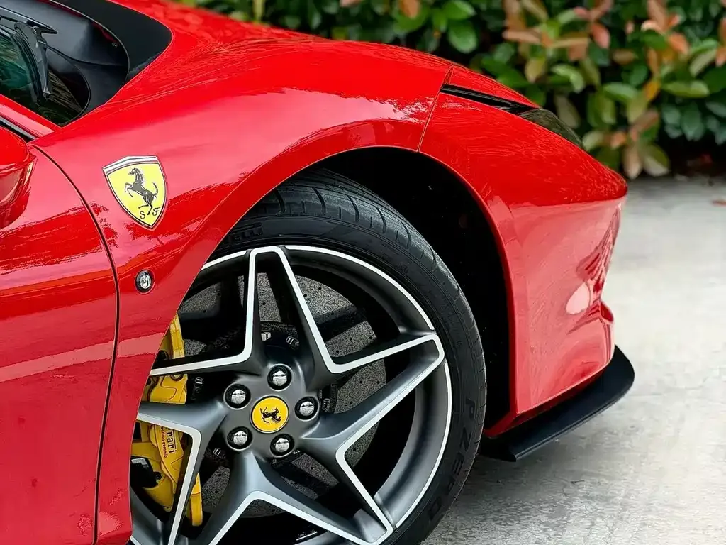Ferrari F8 — фото 5
