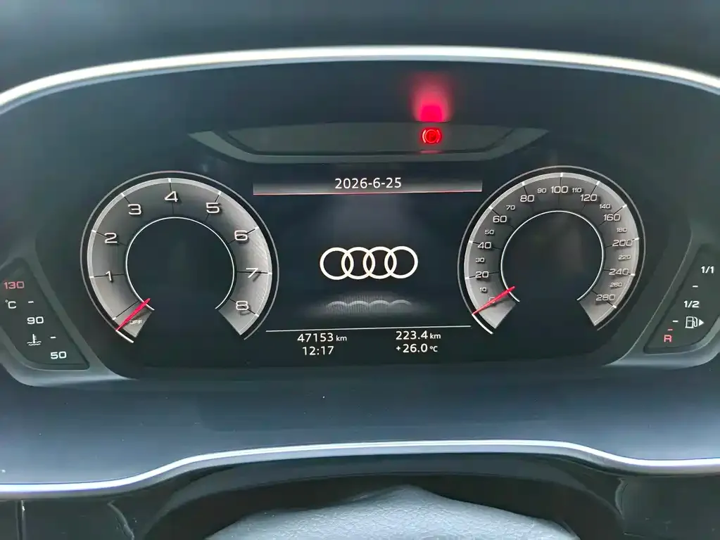 Audi Q3 — фото 3