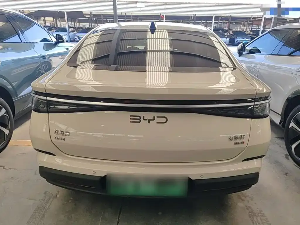 BYD Seal 07 DM-i — фото 6