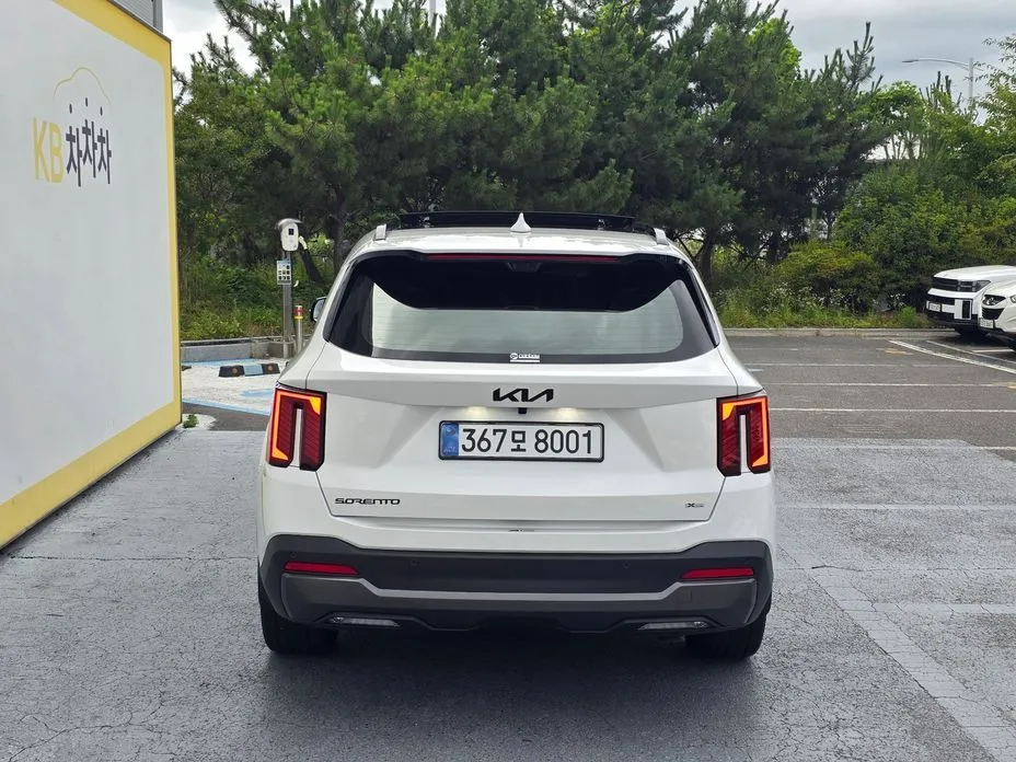 Kia Sorento — фото 8