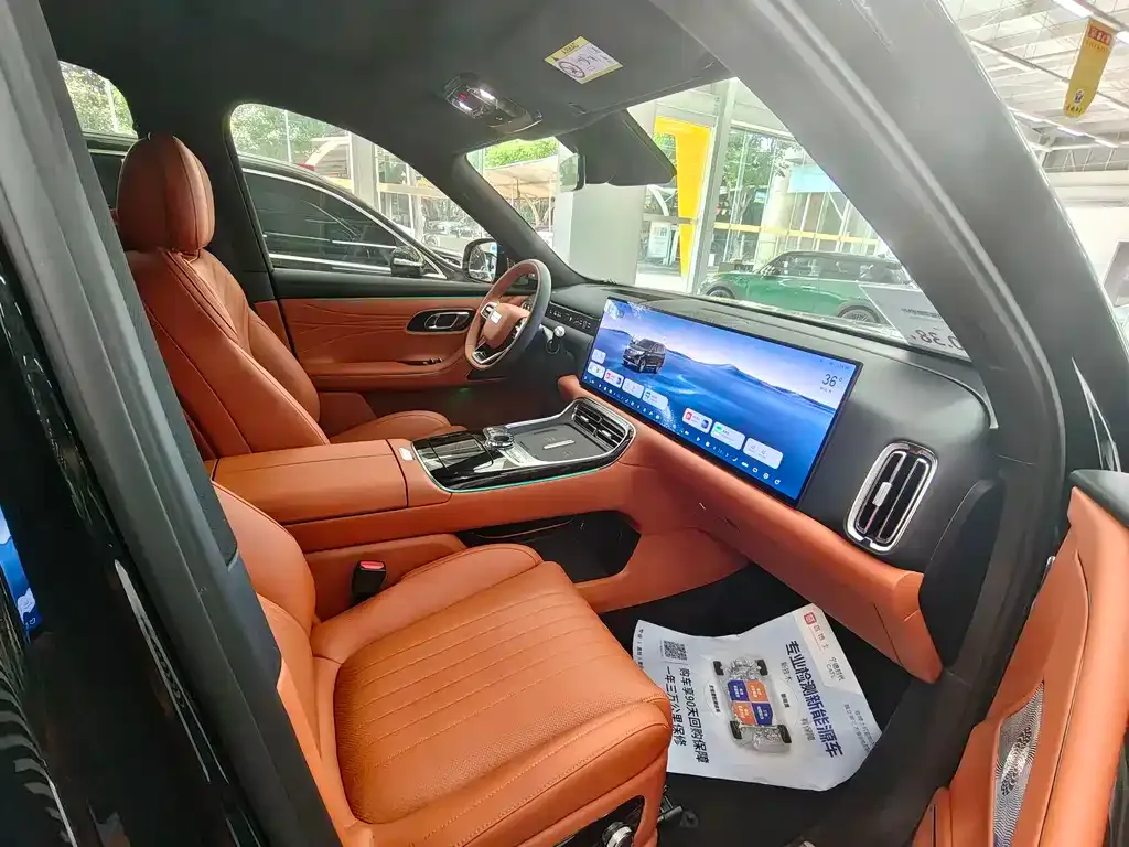 Geely Galaxy M9 — фото 4