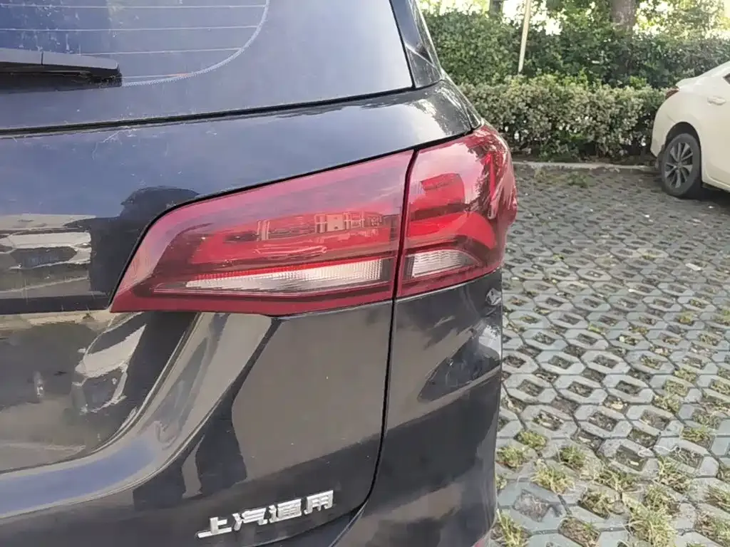 Chevrolet Equinox 2023 из CN, фото 8
