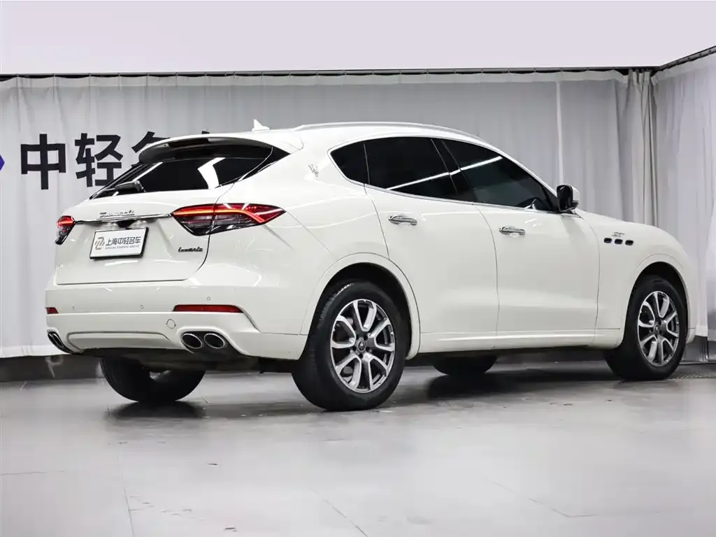 Maserati Levante — фото 4