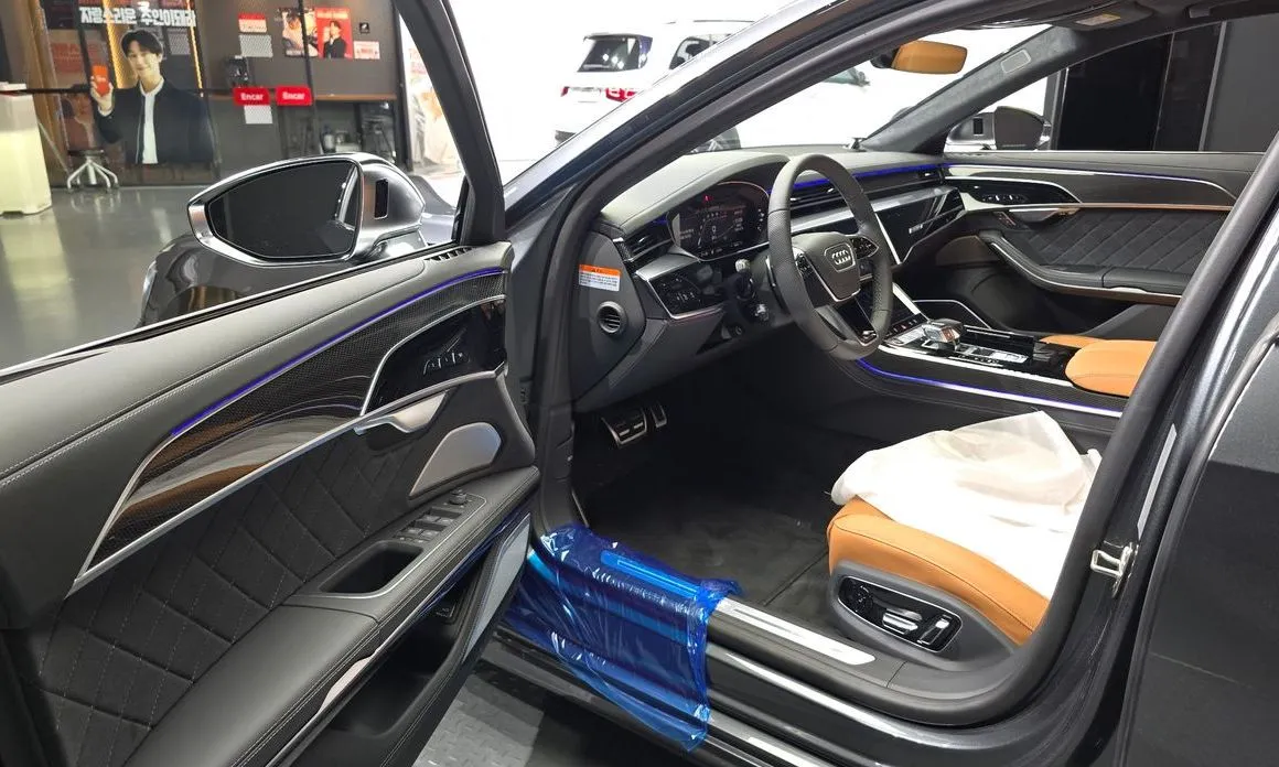 Audi S8 2025 из KR, фото 5