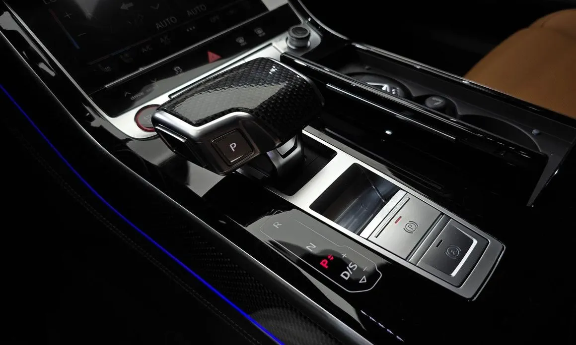 Audi S8 2025 из KR, фото 7