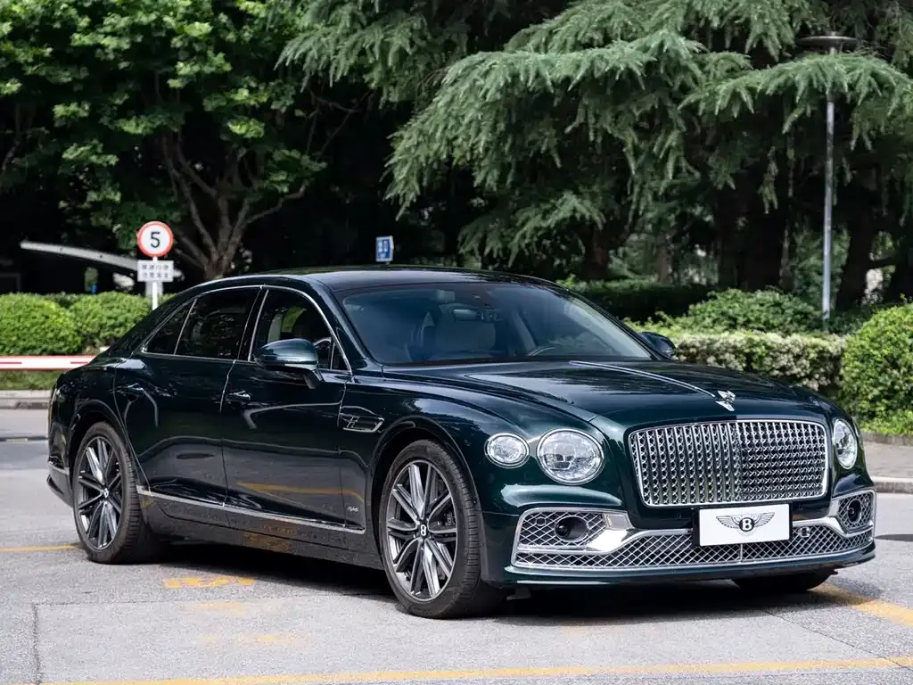 Bentley Flying Spur PHEV — фото 8