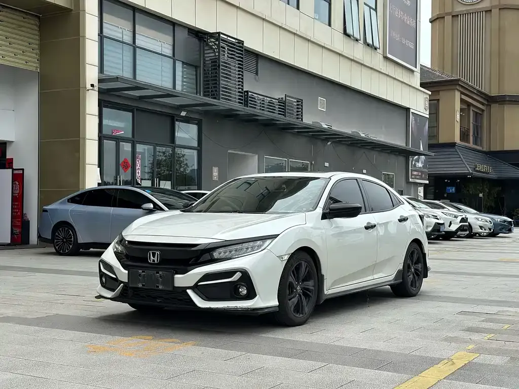 Honda Civic — фото 1