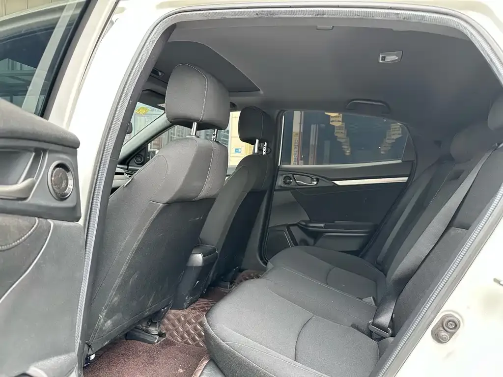Honda Civic — фото 7